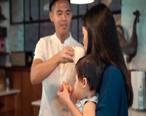 什么原因会导致胚胎发育出现迟缓的情况？