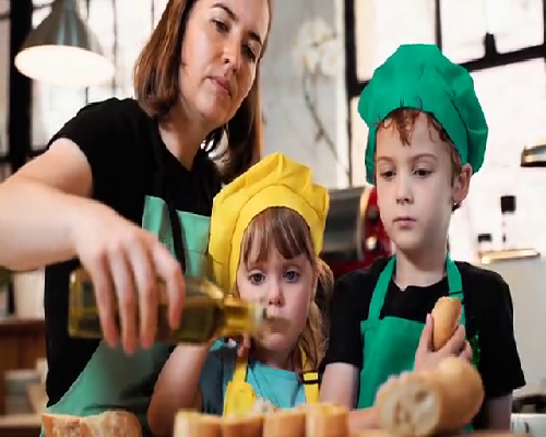 hiv患者去泰国做四代试管婴儿的费用是多少？